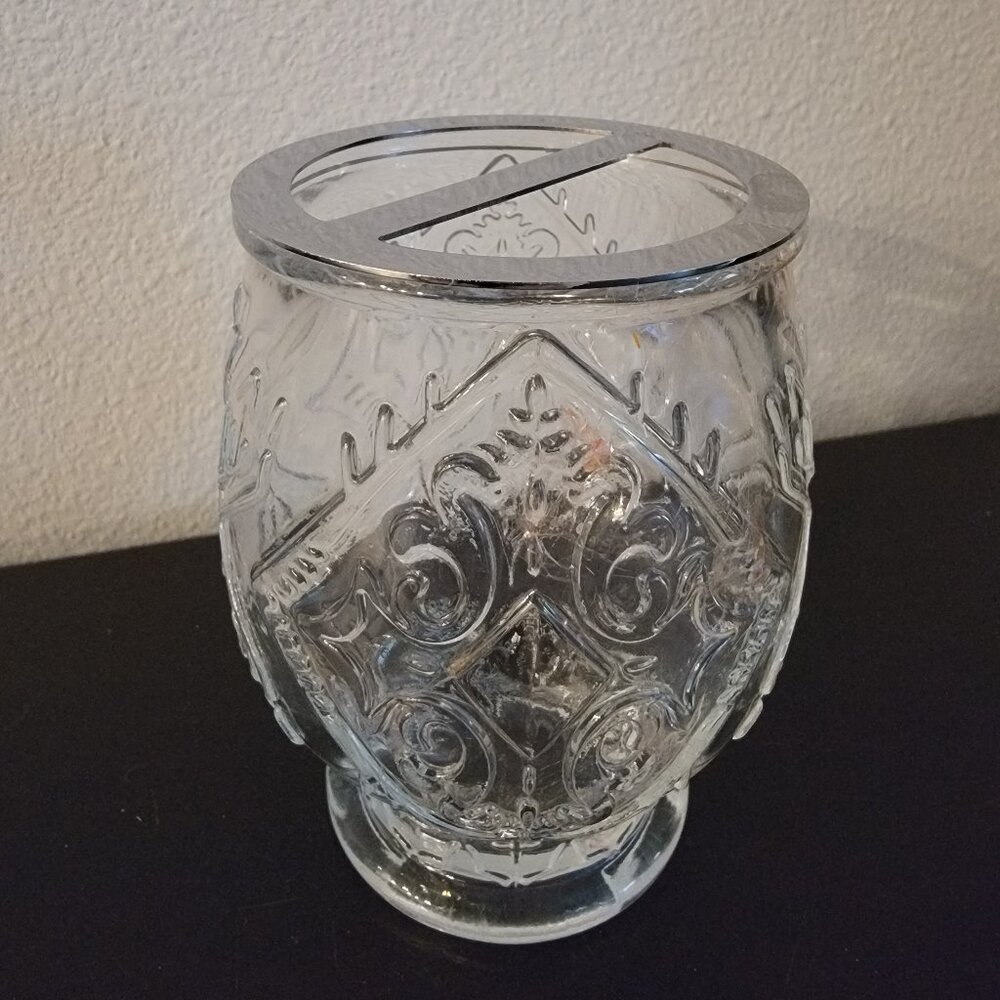 Clear Decorative Bathroom Toothbrush Holder